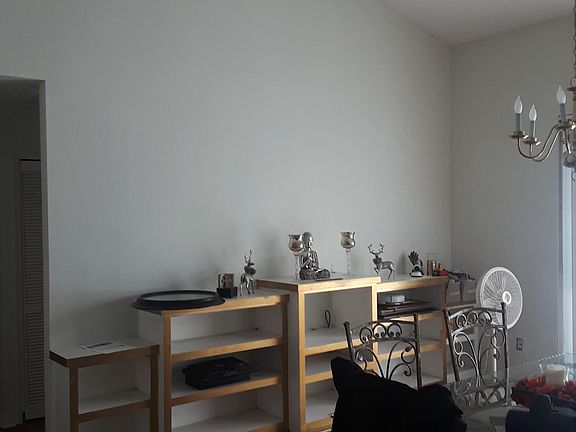 5th image of 2797 Picadilly Cir