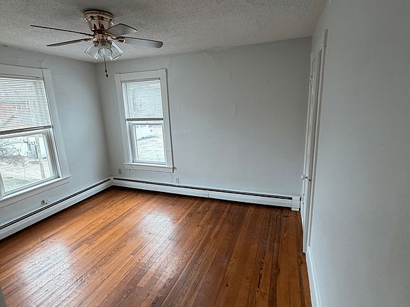5th image of 212 Waldo St #5