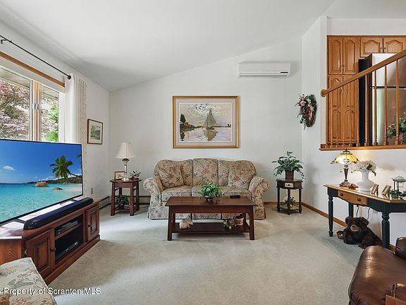 4th image of 1016 Martarano Dr