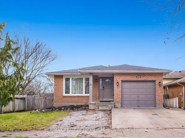 7658 Cavendish Dr, Niagara Falls, ON L2H 2T8