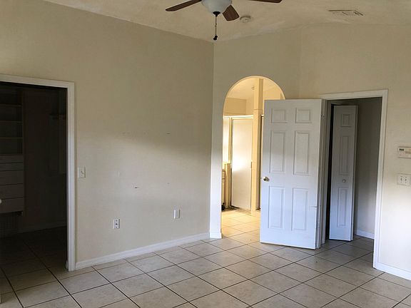 2nd image of 4621 Whispering Park Ln
