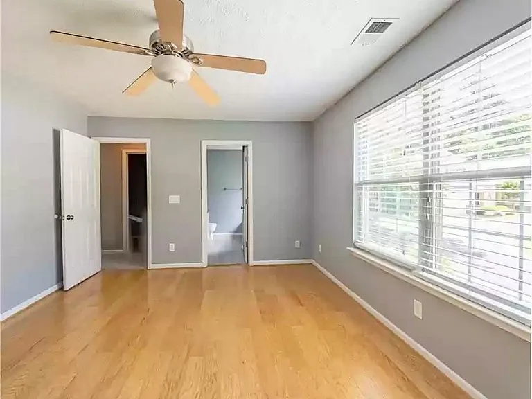 170 Windcroft Ct NW — Photo 12