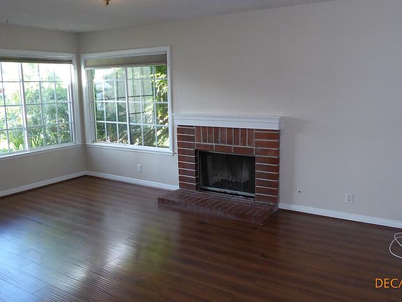 4th image of 4380 N Woodglen Dr