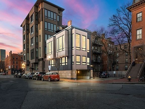 2nd image of Zero Worcester Sq #Townhouse 1