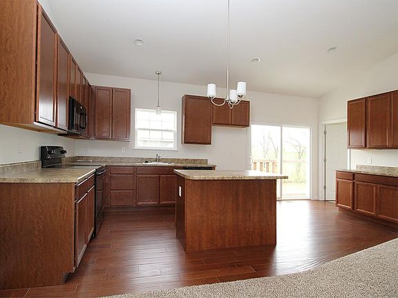 3rd image of 115 Sweet Cherry Way