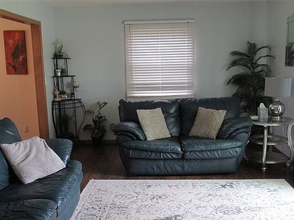 2nd image of 411 Campus Dr