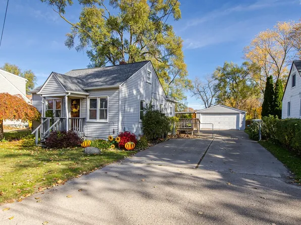 44084 Utica Rd, Utica, MI 48317