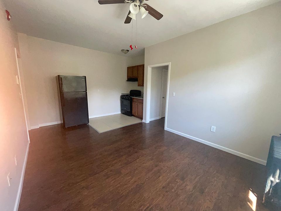1st image of 641 Lincoln Ave APT 35