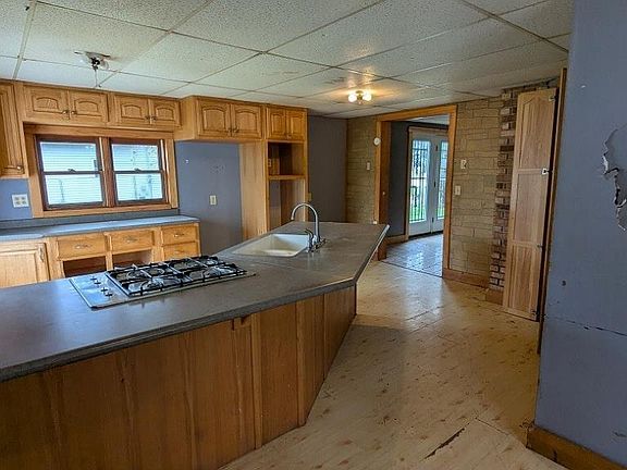 4th image of N7156 2ND STREET