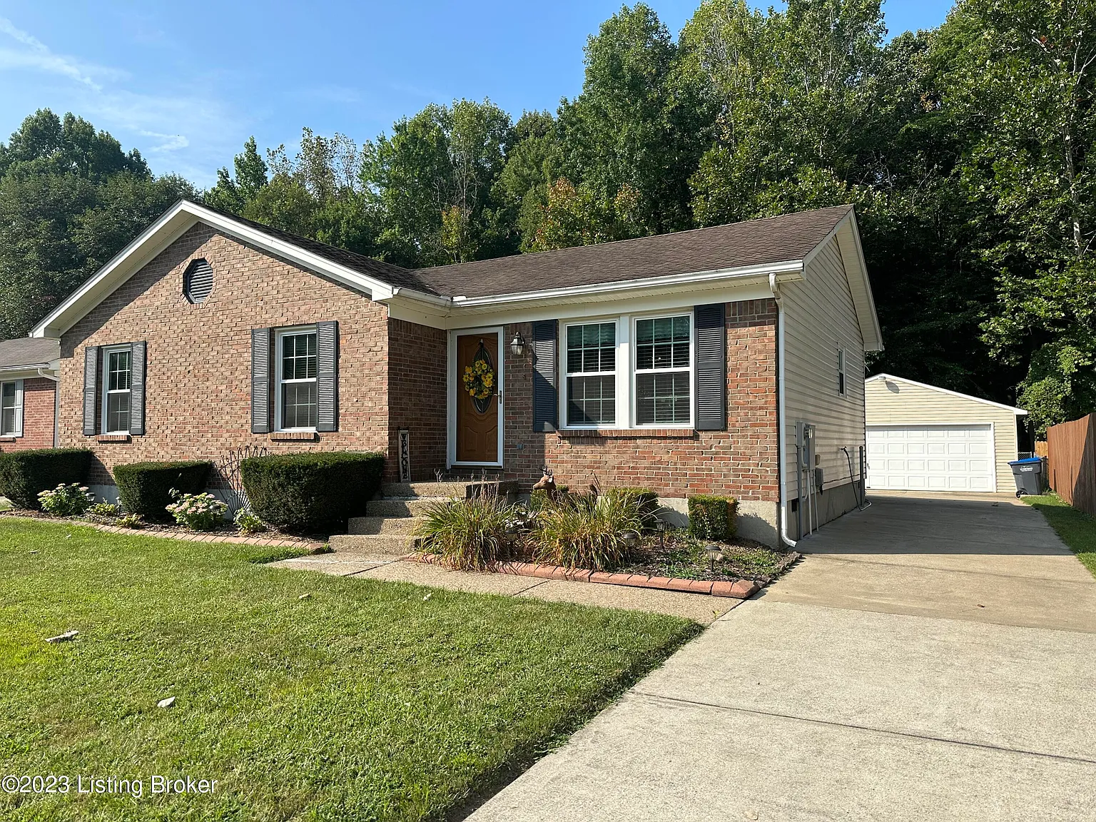 9304 Sissone Dr photo 1