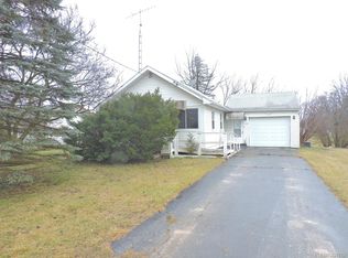 1134 Burns St, Mount Morris, MI 48458