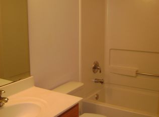 2867 Arboretum Village Trl, Chanhassen, MN 55317