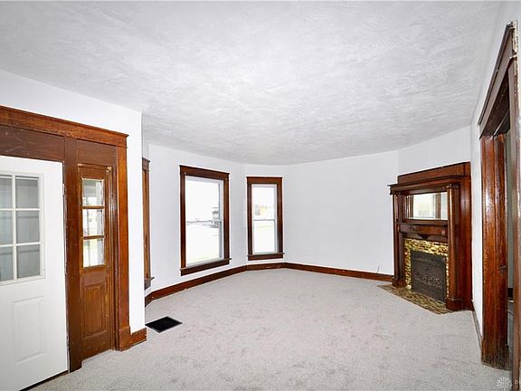 4th image of 320 Harrison Ave