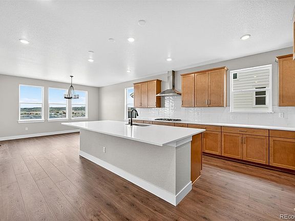 6th image of this home