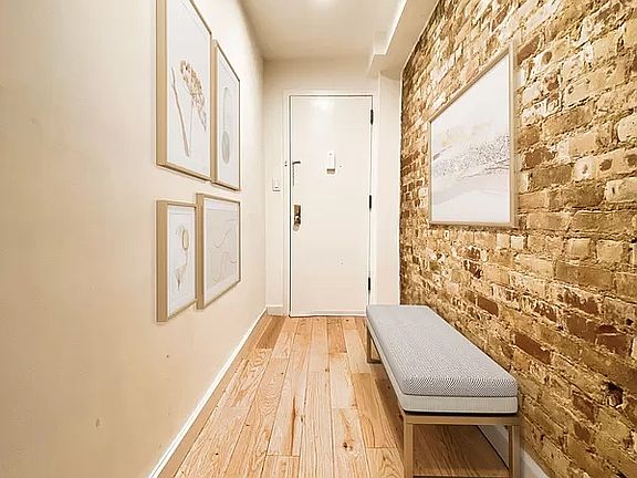 5th image of 348 W 21st St