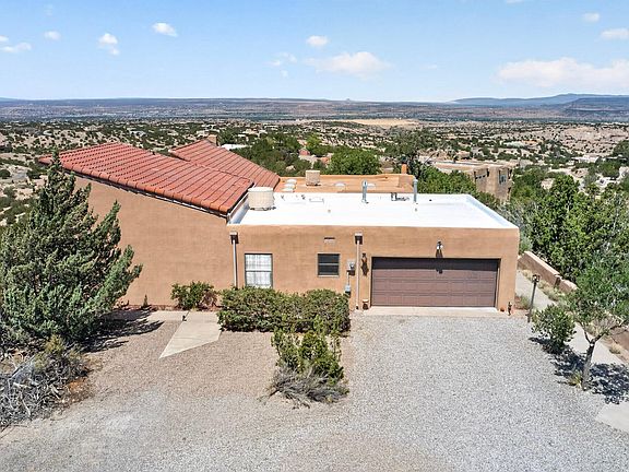 2nd image of 47 Yucca Ln