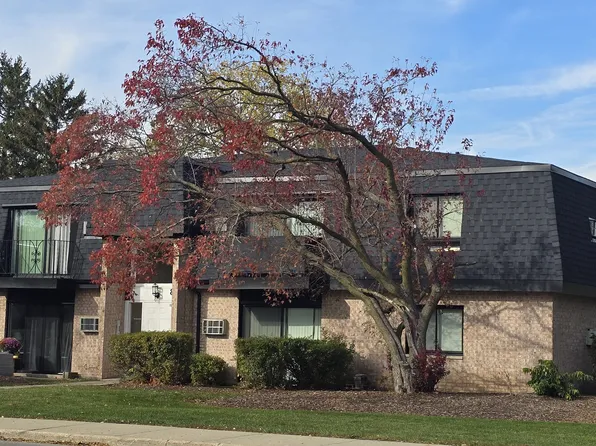 830 Westmoreland Dr #2B, Vernon Hills, IL 60061