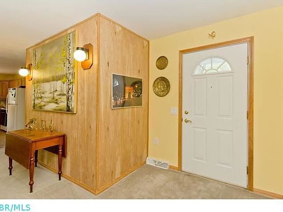 5th image of 133 W Parkside Dr