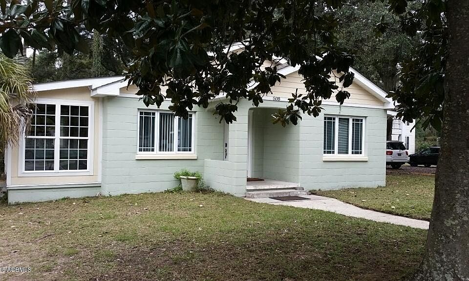 2nd image of 508 Meritta Ave