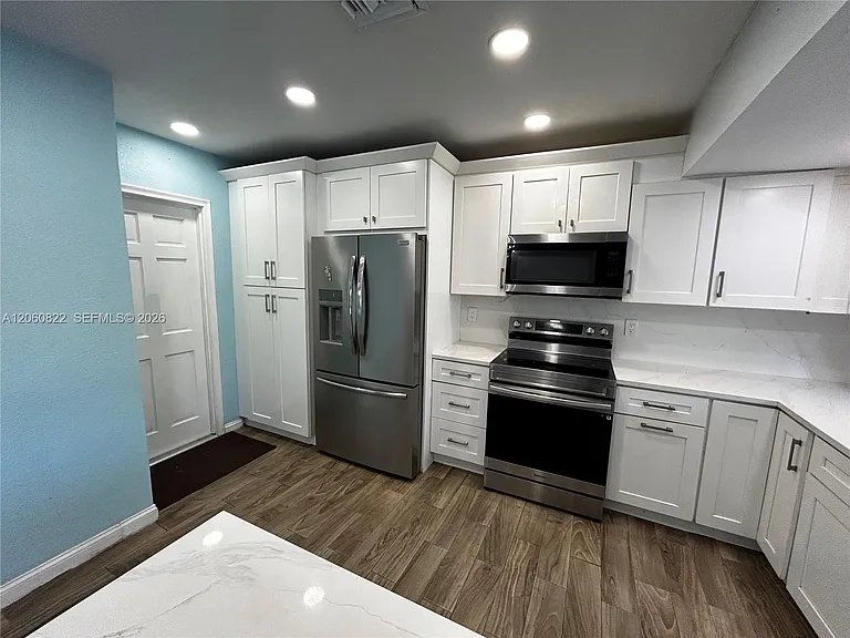 2403 NW 108th Ter — Photo 15