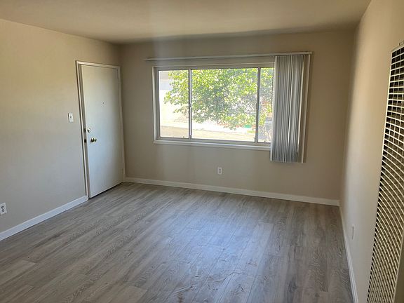 4th image of 311 Carlston St #311