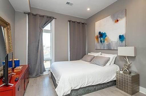 5th image of 240 Old Colony Ave #403