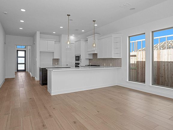 2nd image of 19243 Satsuma Ridge Dr