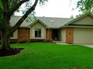 10350 Z St, Omaha, NE 68127
