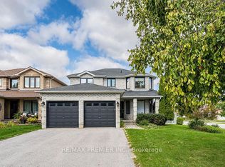 2 Grace Cres, Barrie, ON L4N 9S7