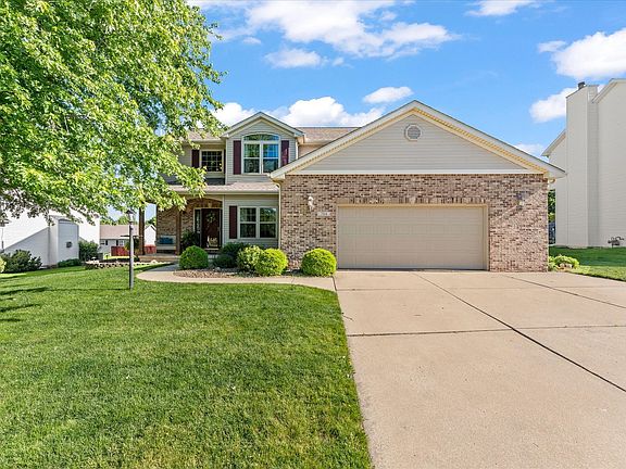 2nd image of 704 Hawk Dr