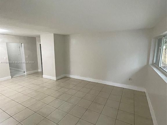 3rd image of 173 NW 52nd St #2