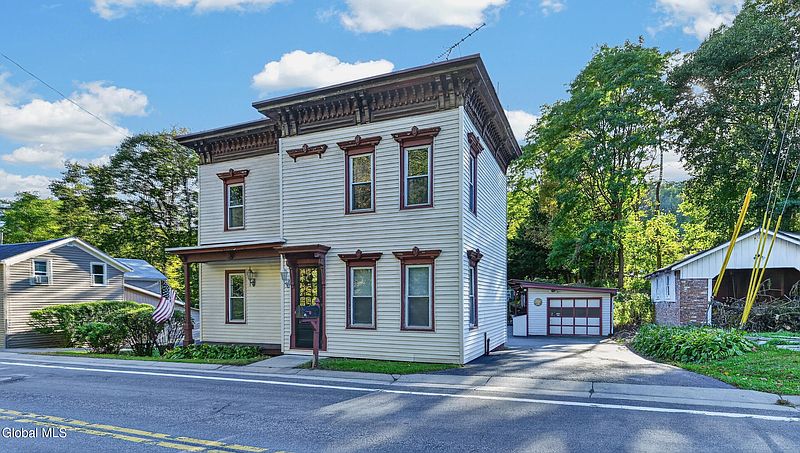 3rd image of 57 Fort Johnson Avenue