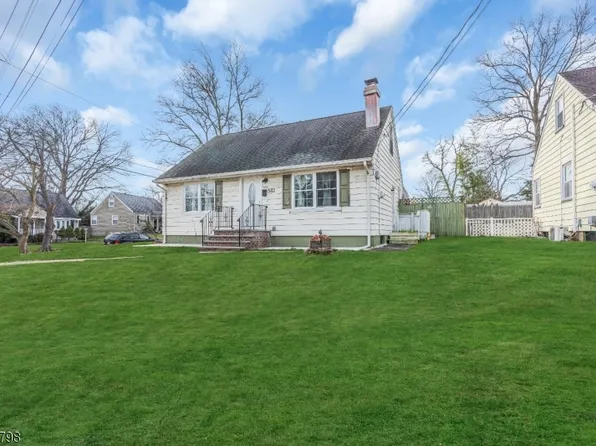582 Orchard St, Rahway City, NJ 07065