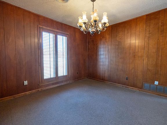 5th image of 2434 Uvalde Ave