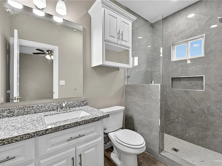 1234 Valle Vista St #4 — Photo 23