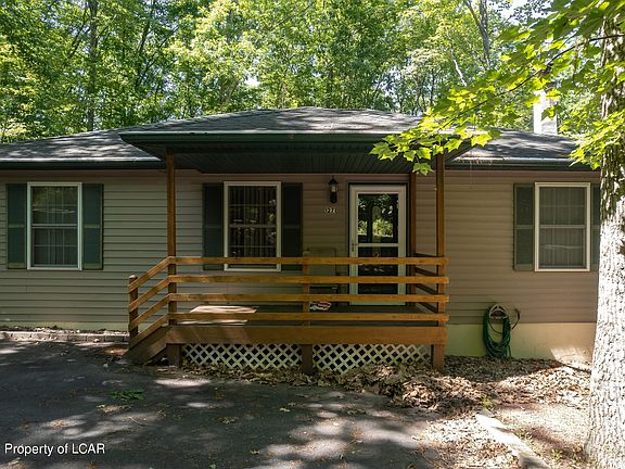 2nd image of 1271 Woodhaven Dr