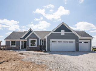 35429 Mineral Springs Blvd, Summit, WI 53066