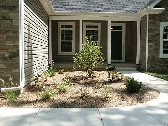 2nd image of 335 Gray Goose Ln