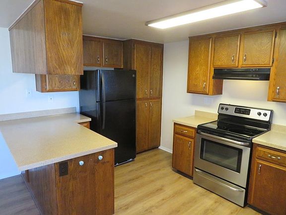 5th image of 424 Richfield Ave