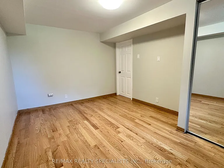2984 Windjammer Rd — Photo 13