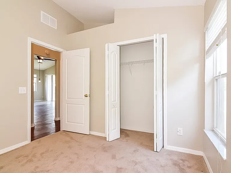 9252 Zincoe Ln — Photo 10