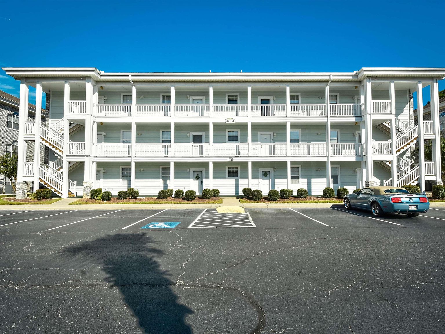 4661 Wild Iris Dr. #102