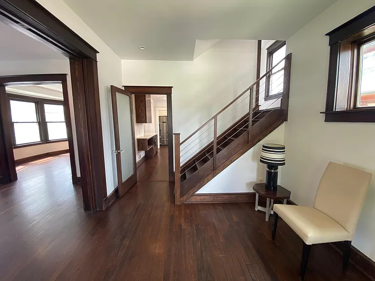 2704 Charlotte St — Photo 3