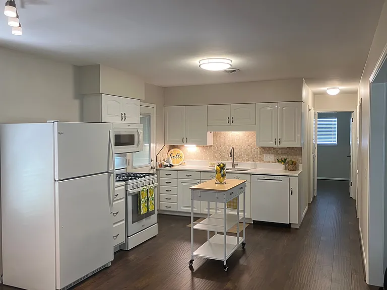 5802 Dahlia Ln — Photo 6