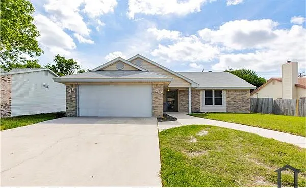 1712 Becker Dr — Photo 3