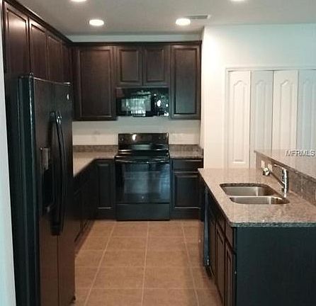 3rd image of 1544 Sterns Dr