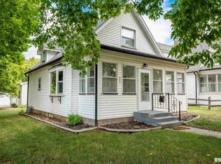 421 Herman St, Pekin, IL 61554