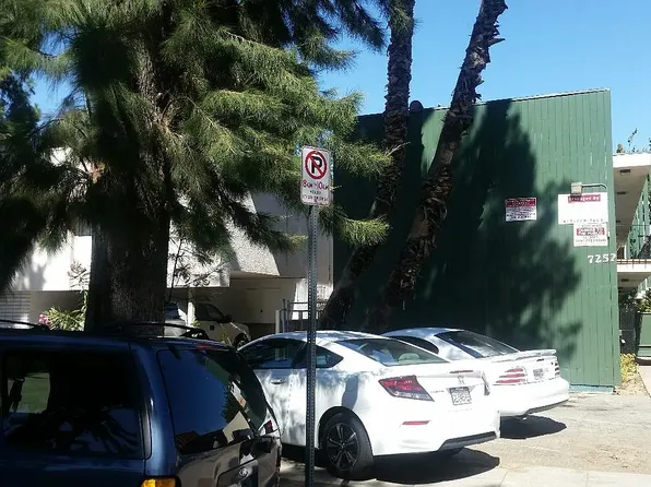 7252 Jordan Ave #2, Canoga Park, CA 91303