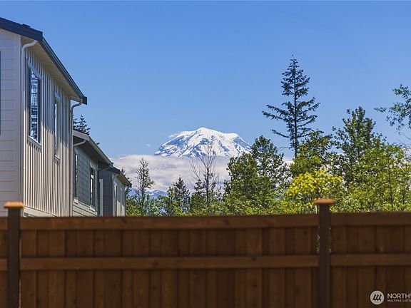 3rd image of 14636 203rd Avenue E