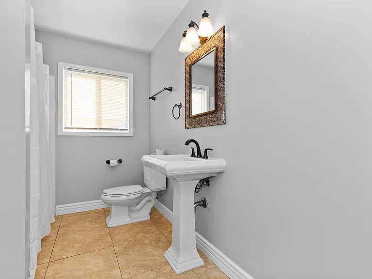 831 E Hoover Ave — Photo 30